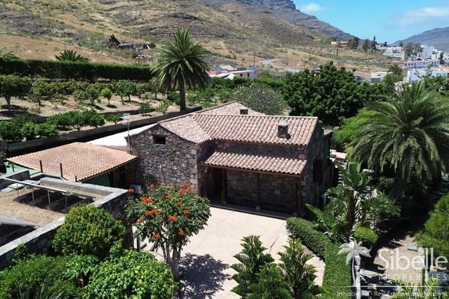 4 chambre Finca/Maison de Campagne à vendre à Mogán avec garage - 1 199 000 € (Ref: 9925035)