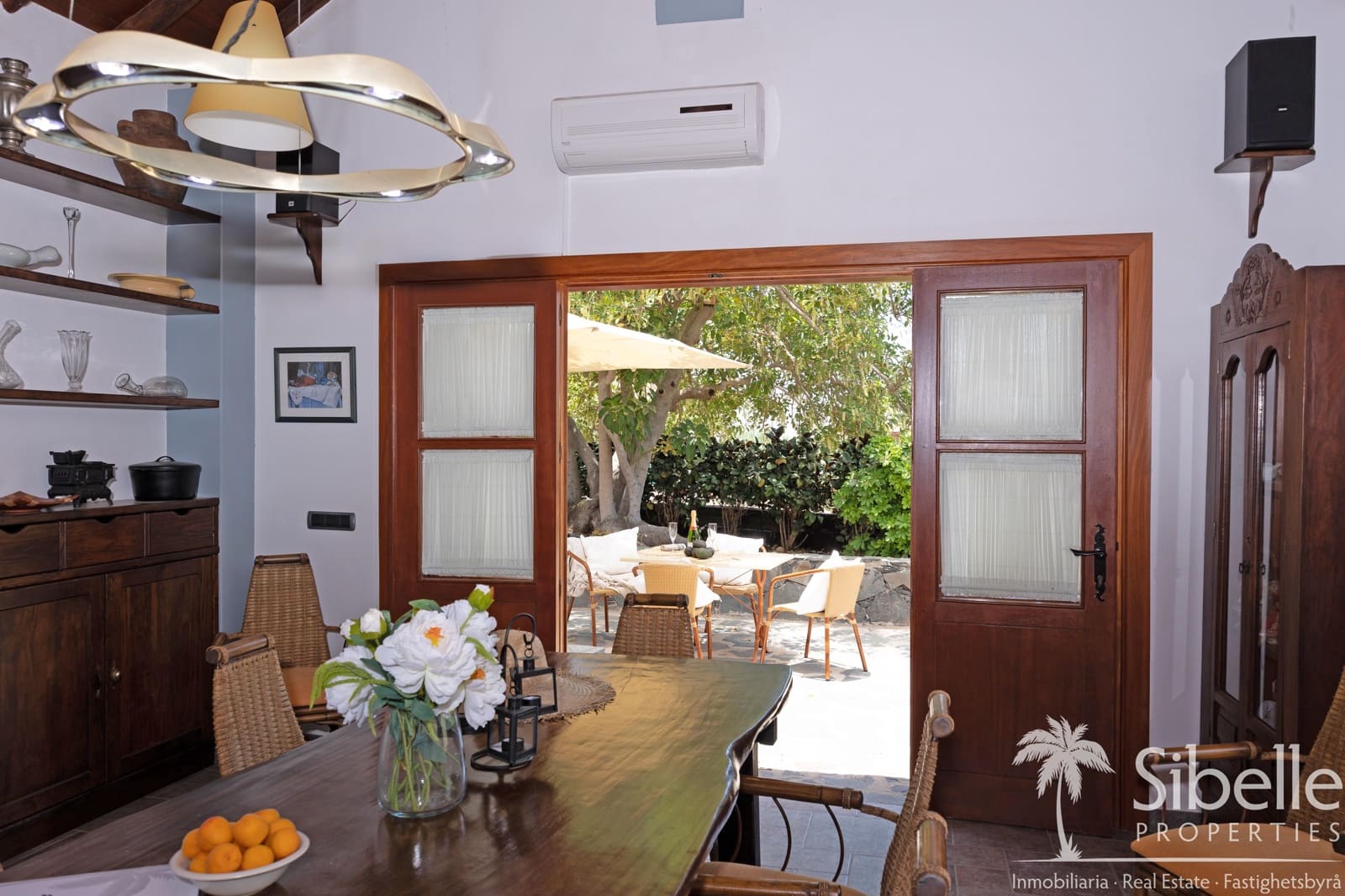 4 bedroom Finca/Country House for sale in Mogan with garage - € 1,199,000 (Ref: 9925035)