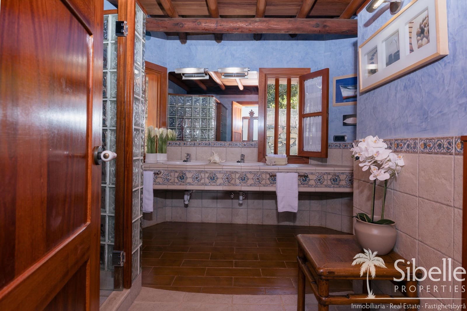4 bedroom Finca/Country House for sale in Mogan with garage - € 1,199,000 (Ref: 9925035)