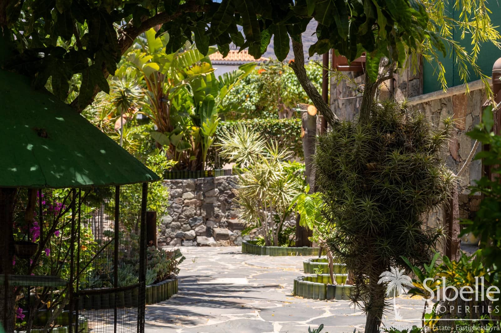4 bedroom Finca/Country House for sale in Mogan with garage - € 1,199,000 (Ref: 9925035)