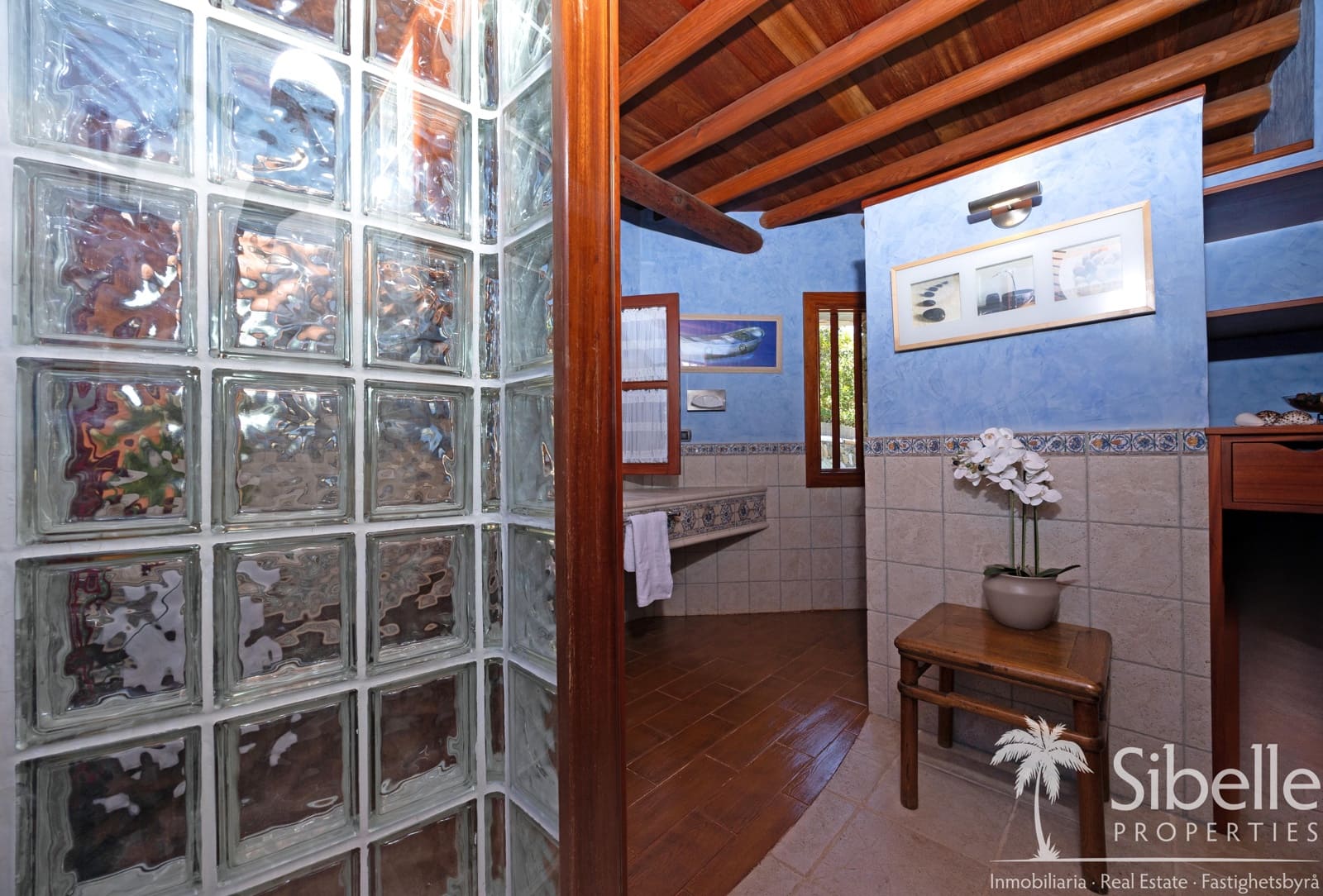 4 bedroom Finca/Country House for sale in Mogan with garage - € 1,199,000 (Ref: 9925035)
