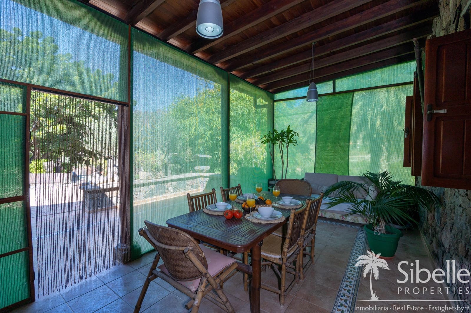 4 bedroom Finca/Country House for sale in Mogan with garage - € 1,199,000 (Ref: 9925035)