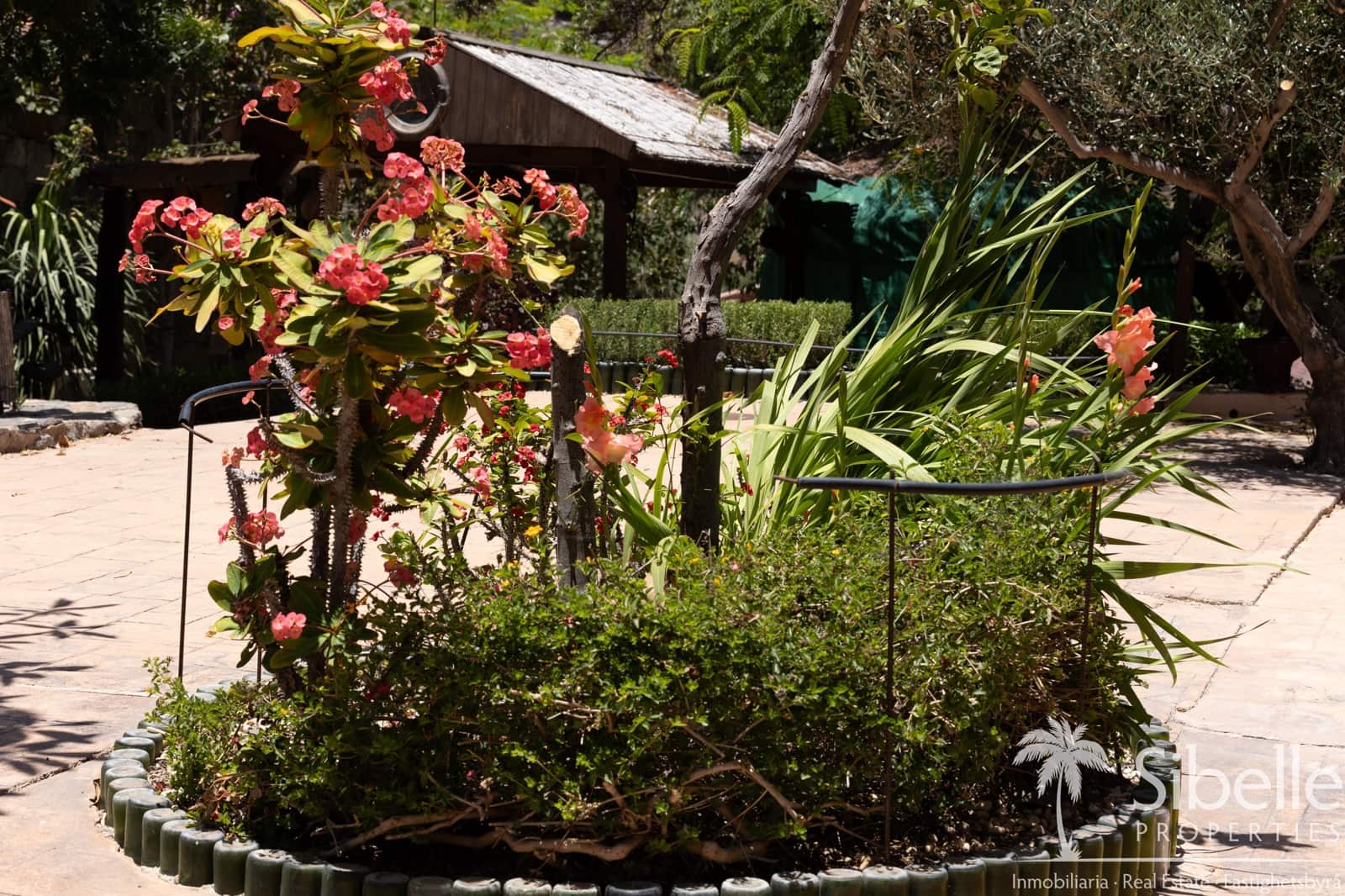 4 bedroom Finca/Country House for sale in Mogan with garage - € 1,199,000 (Ref: 9925035)