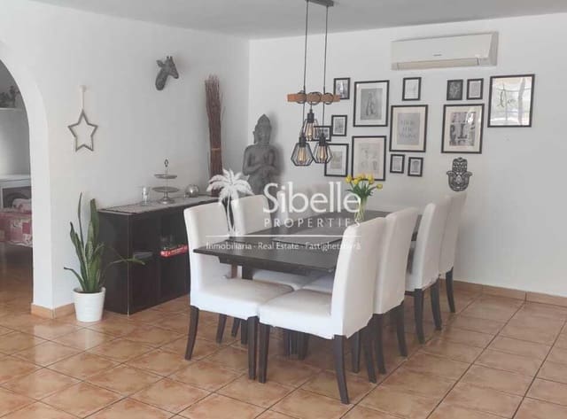 Villa/Maison de 4 chambres à louer à Tauro, Mogán avec piscine garage - 3 200 € (Ref: 9932025)