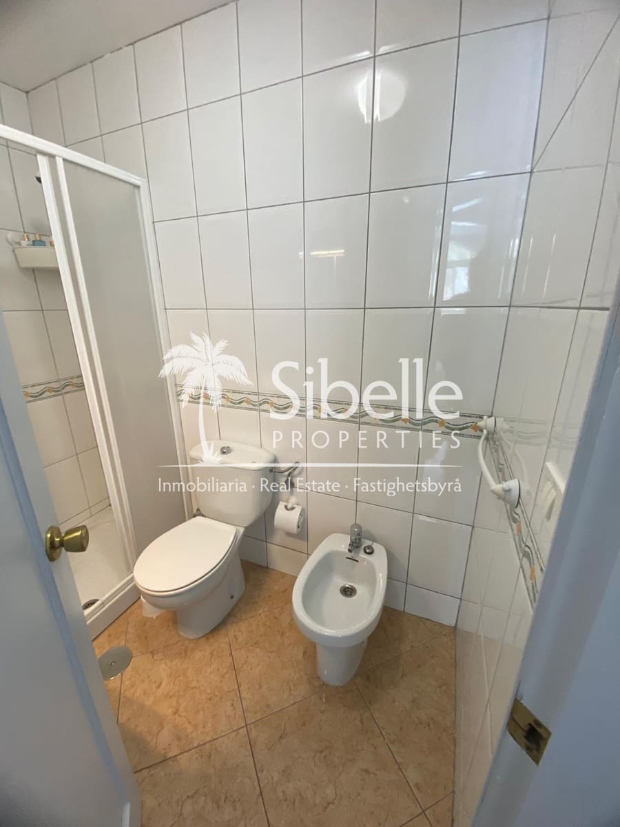 Appartement de 1 chambre à louer à Playa del Cura avec piscine - 1 100 € (Ref: 9932031)