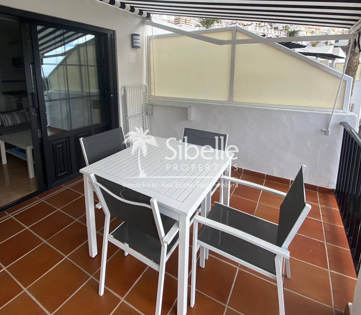 Appartement de 1 chambre à louer à Playa del Cura avec piscine - 1 100 € (Ref: 9932031)