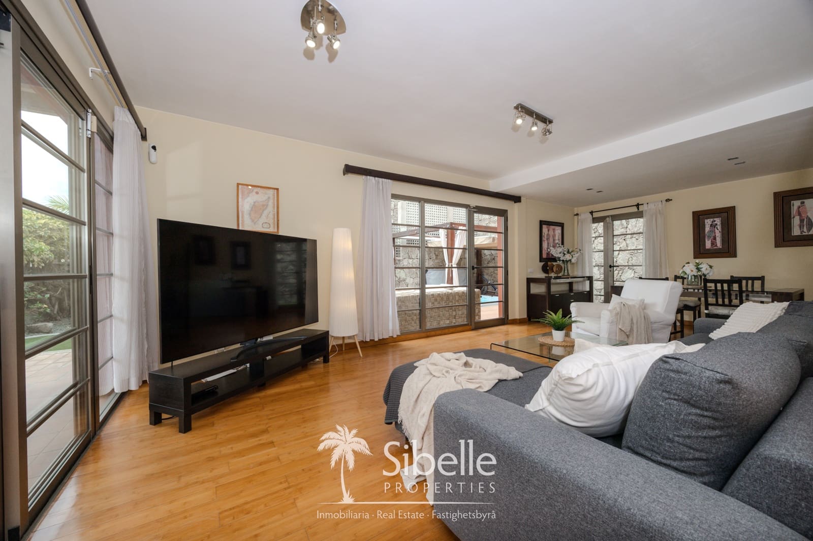 4 sovrum Villa till salu i Tauro med garage - 785 000 € (Ref: 9938793)