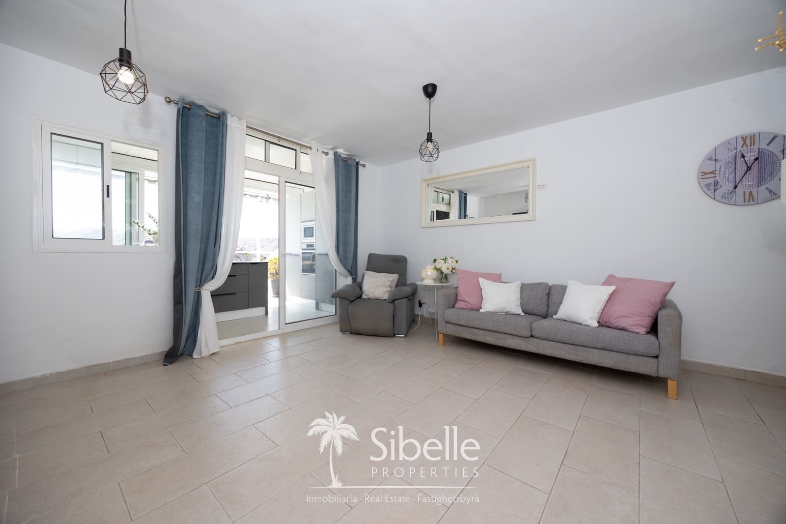 2 bedroom Apartment for sale in Playa del Cura with pool - € 260,000 (Ref: 9965853)