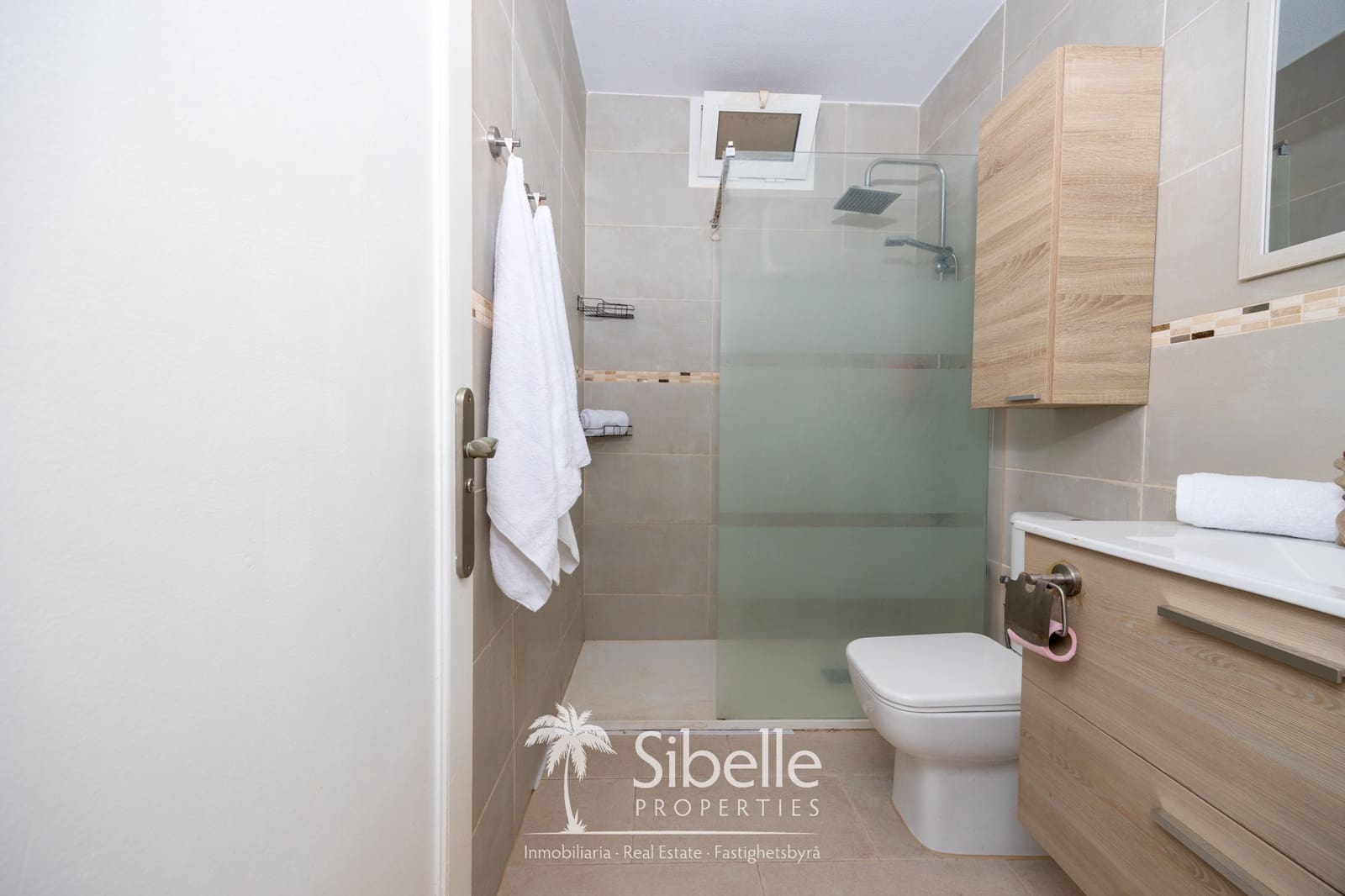 2 bedroom Apartment for sale in Playa del Cura with pool - € 260,000 (Ref: 9965853)