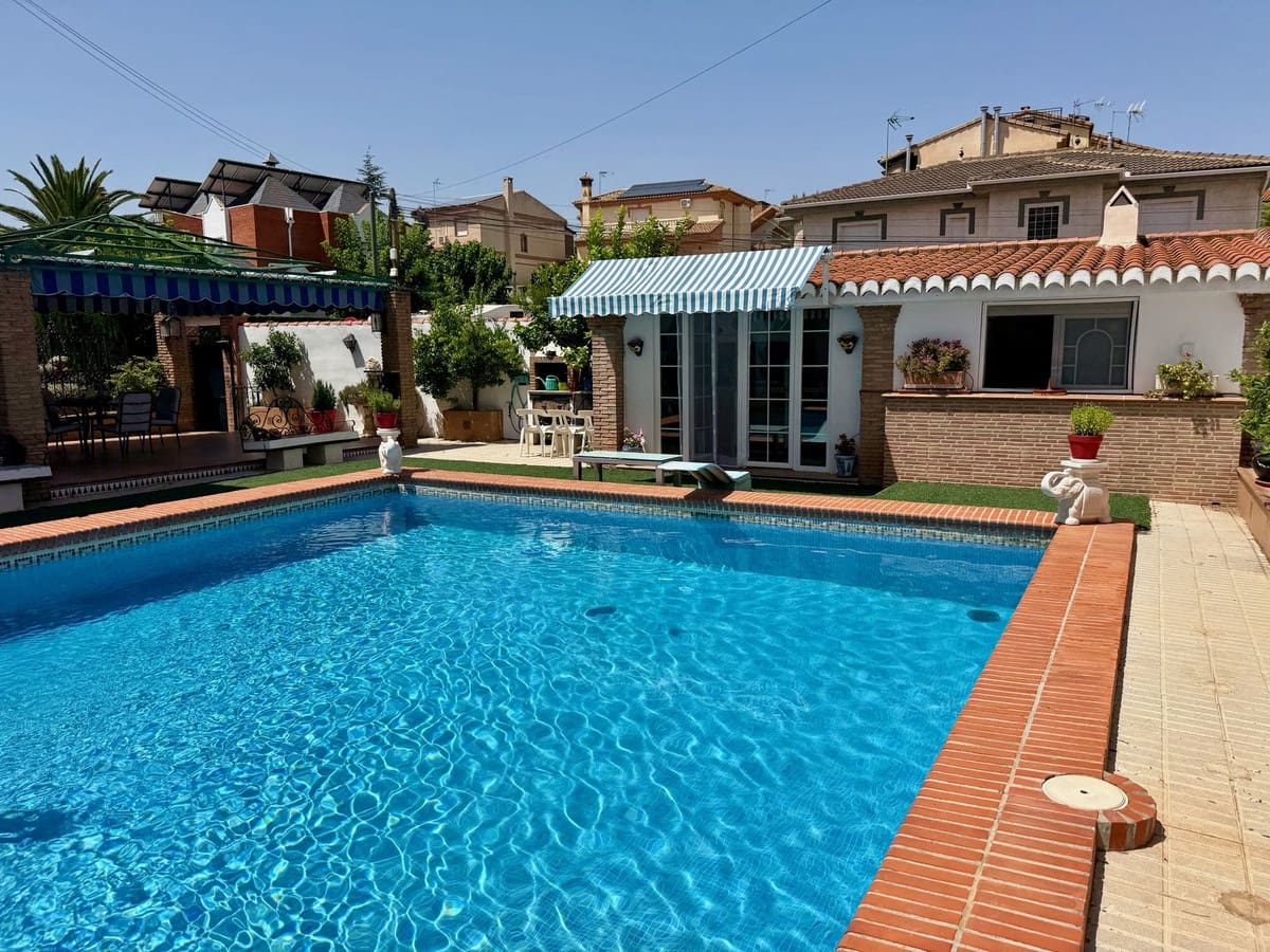 5 soveværelse Villa til salg i Otura med swimmingpool garage - € 399.000 (Ref: 9127863)