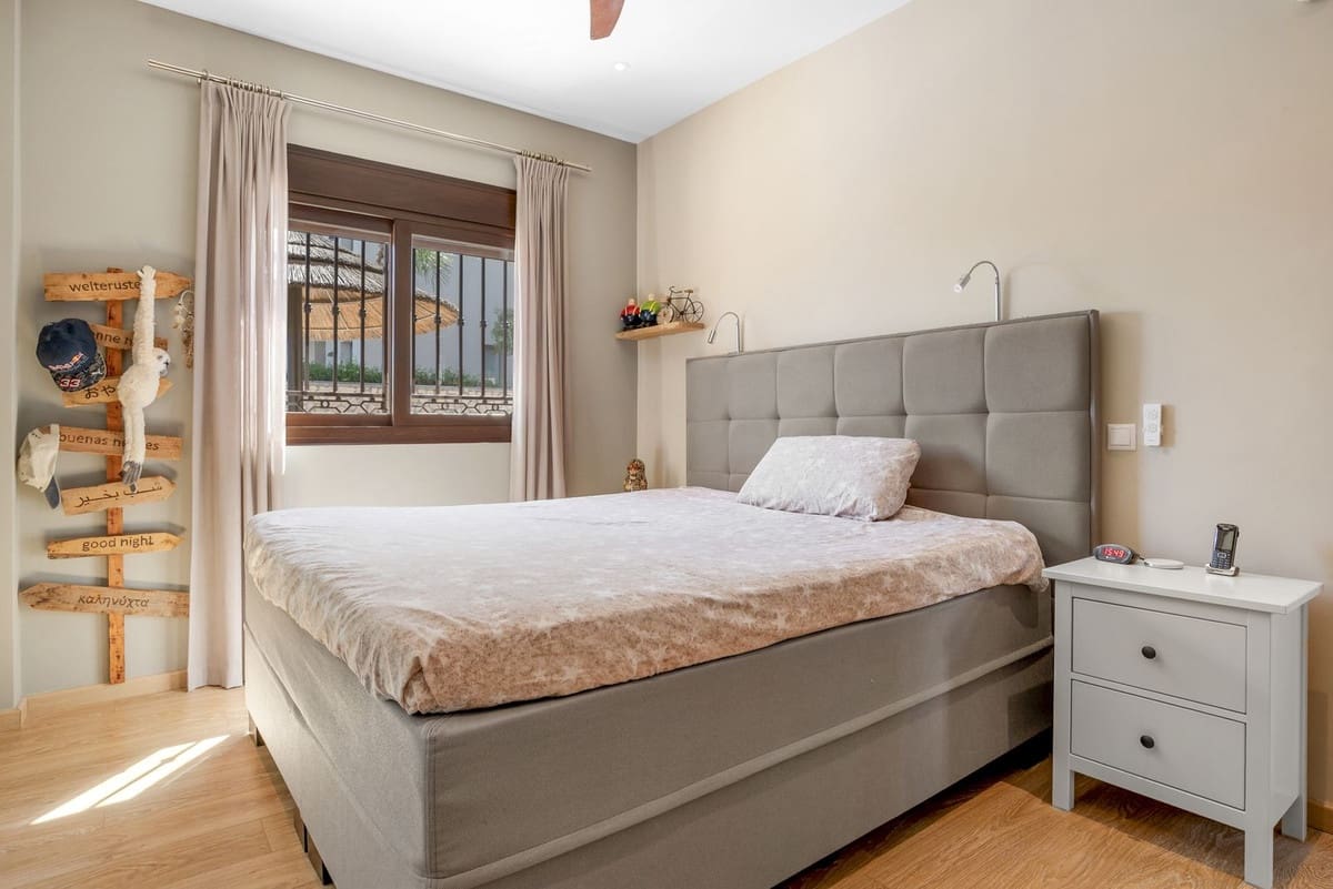 5 soveværelse Villa til salg i Mijas Costa med swimmingpool garage - € 1.750.000 (Ref: 9244451)