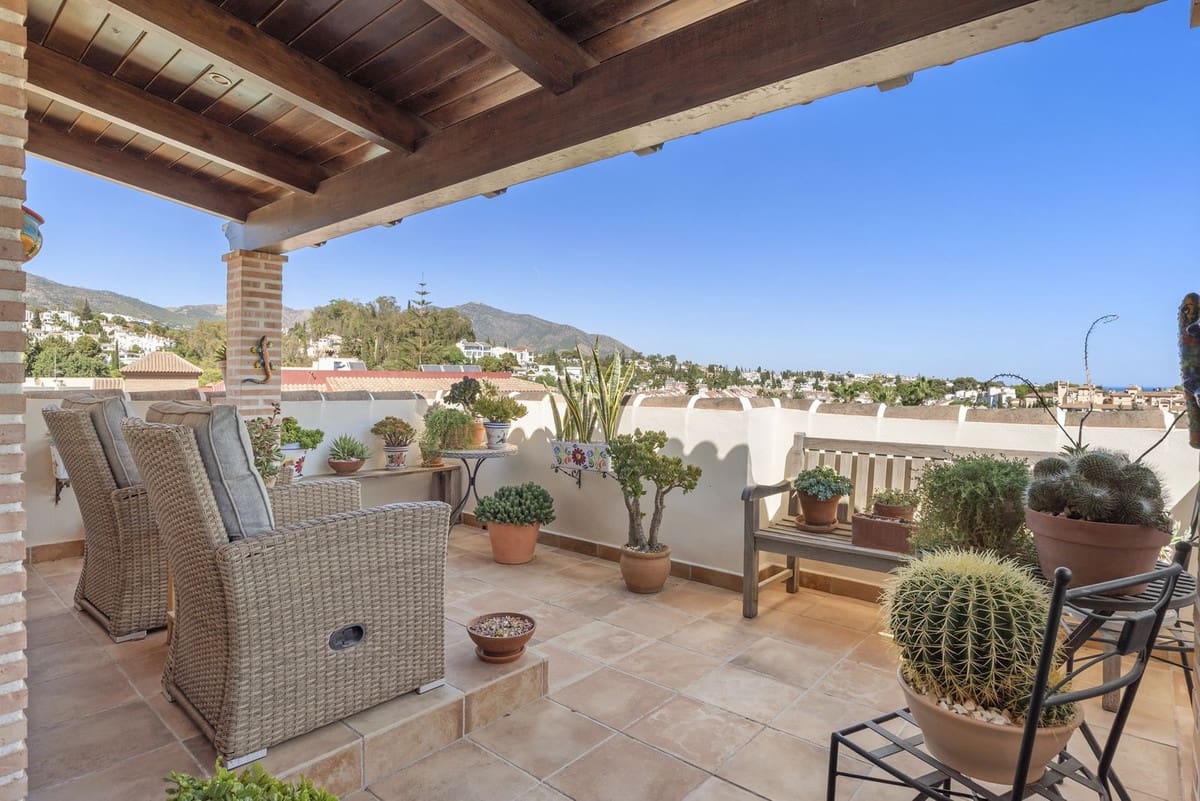 5 soveværelse Villa til salg i Mijas Costa med swimmingpool garage - € 1.750.000 (Ref: 9244451)