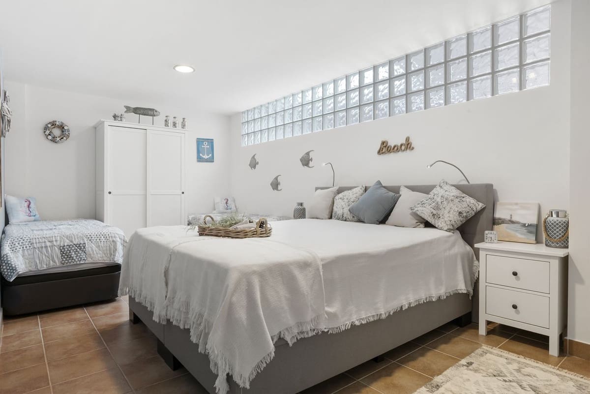 5 soveværelse Villa til salg i Mijas Costa med swimmingpool garage - € 1.750.000 (Ref: 9244451)