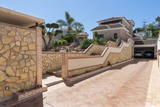 5 soveværelse Villa til salg i Mijas Costa, Mijas med swimmingpool garage - € 1.750.000 (Ref: 9244451)