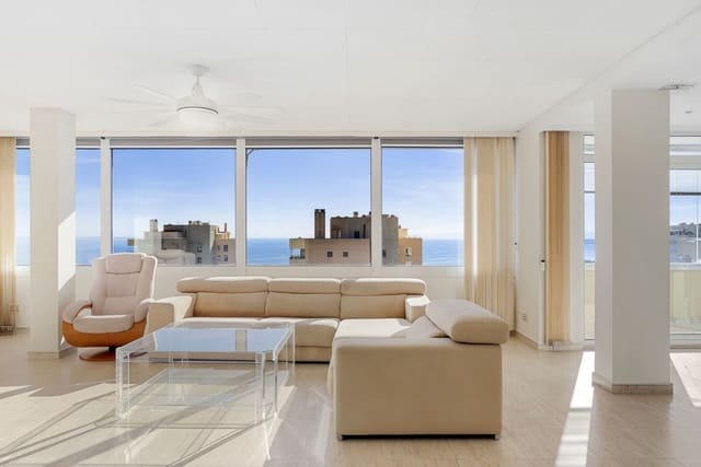 3 slaapkamer Penthouse te koop in Torremolinos met zwembad - € 980.000 (Ref: 9484079)