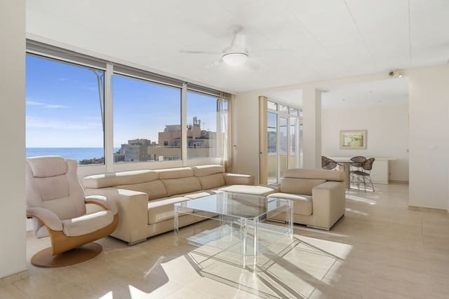 3 makuuhuone Kattohuoneisto myytävänä paikassa Torremolinos mukana uima-altaan - 980 000 € (Ref: 9484079)