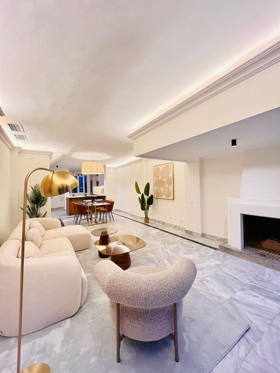 2 soveværelse Lejlighed til salg i Marbella med swimmingpool garage - € 799.000 (Ref: 9877118)