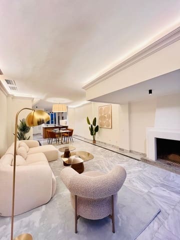 2 soveværelse Lejlighed til salg i Playa de Fontanilla, Marbella med swimmingpool garage - € 799.000 (Ref: 9877118)