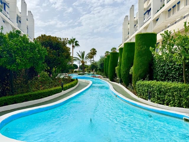 2 soveværelse Lejlighed til salg i Playa de Fontanilla, Marbella med swimmingpool garage - € 799.000 (Ref: 9877118)
