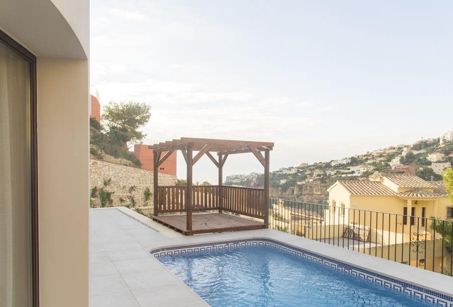 4 bedroom Villa for sale in Benitachell / Benitatxell with pool garage - € 799,000 (Ref: 9386332)