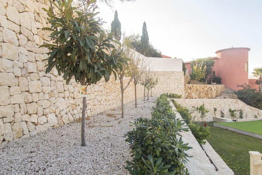 4 bedroom Villa for sale in Benitachell / Benitatxell with pool garage - € 799,000 (Ref: 9386332)