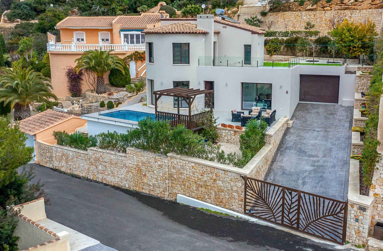 4 bedroom Villa for sale in Benitachell / Benitatxell with pool garage - € 799,000 (Ref: 9386332)