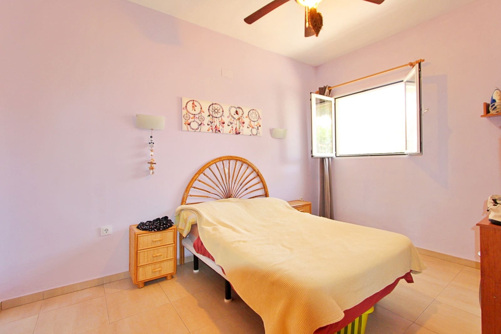 9 bedroom Commercial for sale in Moraira - € 699,900 (Ref: 9386333)