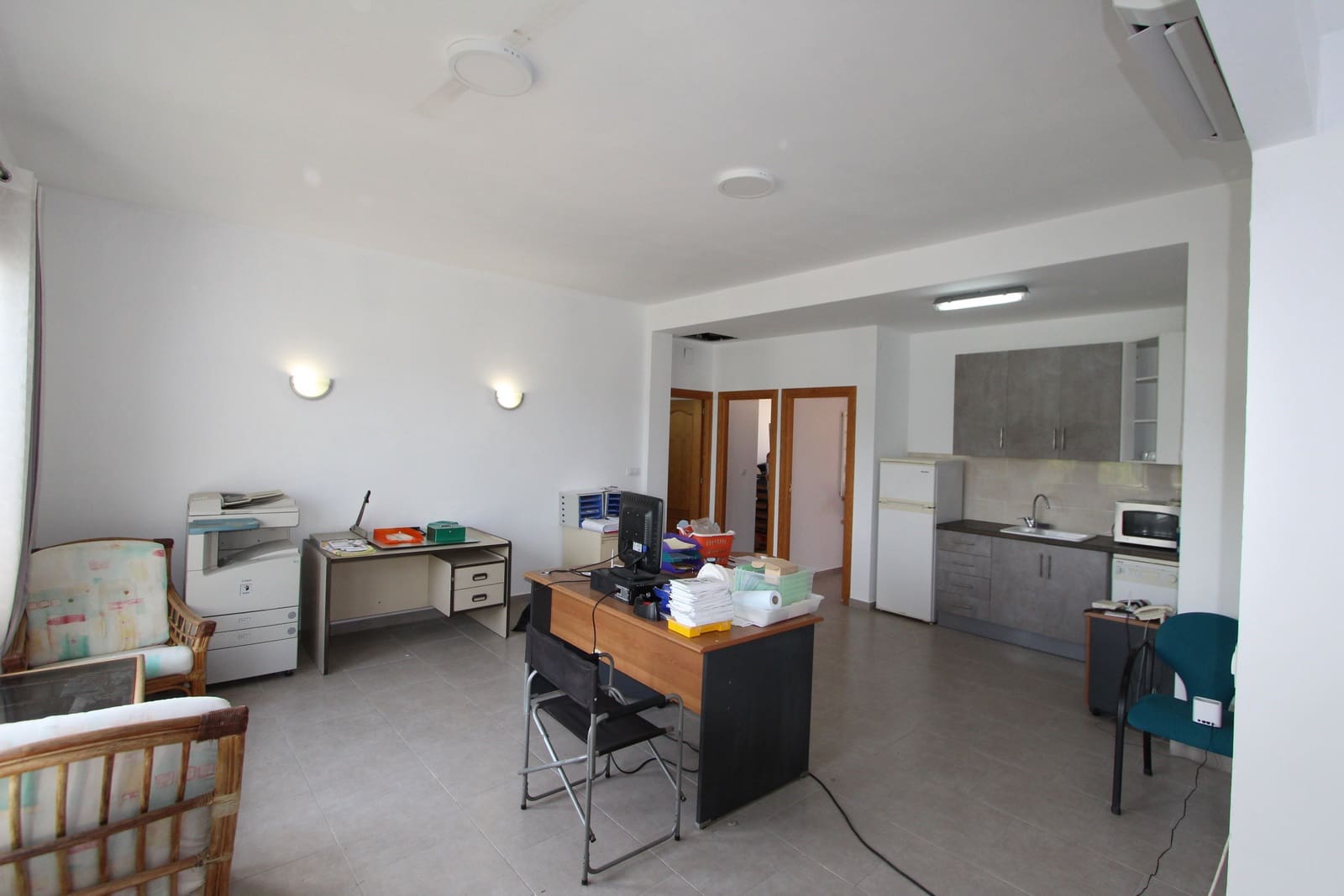 9 bedroom Commercial for sale in Moraira - € 699,900 (Ref: 9386333)