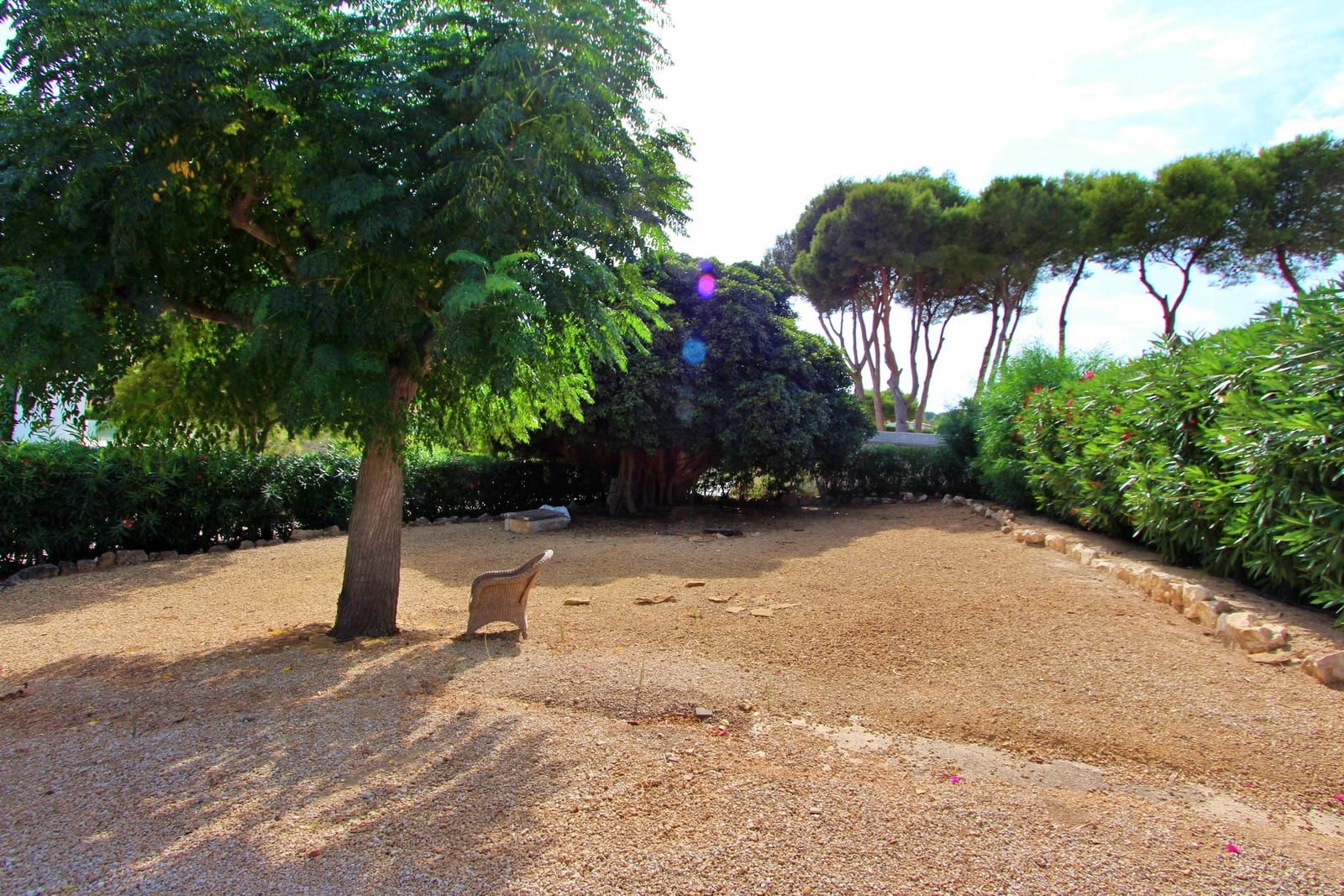 9 bedroom Commercial for sale in Moraira - € 699,900 (Ref: 9386333)