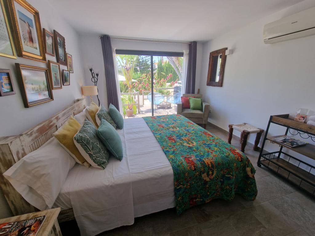 7 bedroom Villa for sale in Benissa with pool - € 1,350,000 (Ref: 9386338)