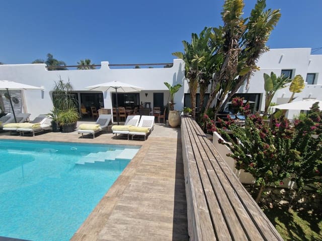 7 soveværelse Villa til salg i Benissa med swimmingpool - € 1.350.000 (Ref: 9386338)