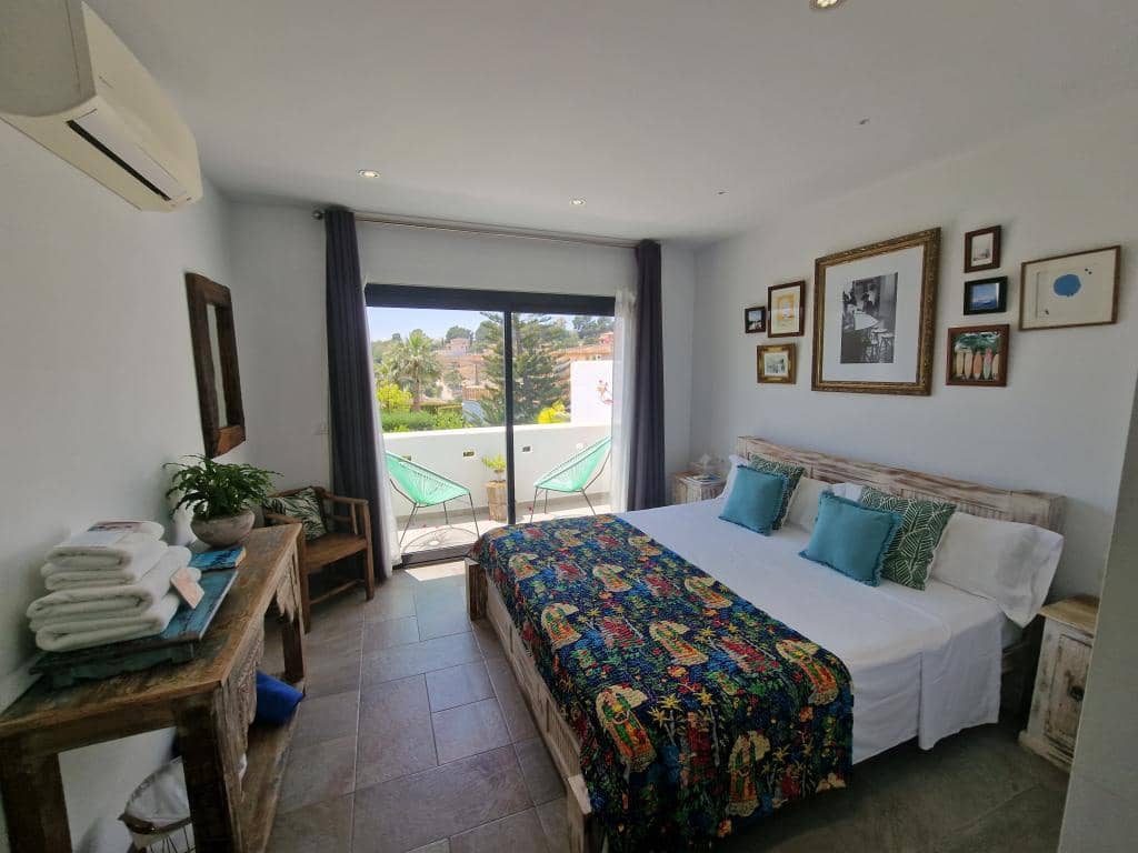 7 bedroom Villa for sale in Benissa with pool - € 1,350,000 (Ref: 9386338)