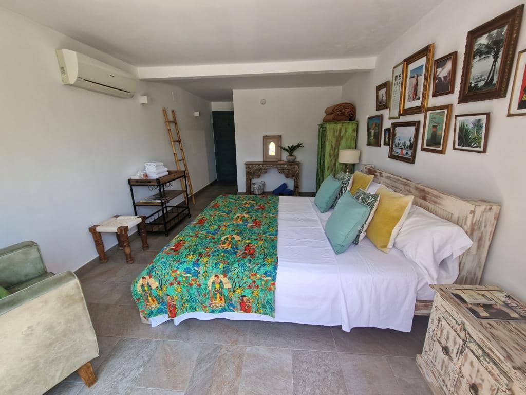 7 bedroom Villa for sale in Benissa with pool - € 1,350,000 (Ref: 9386338)