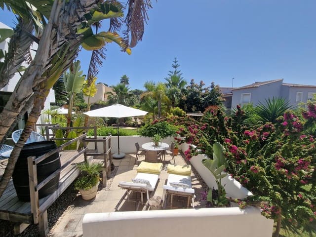 7 soveværelse Villa til salg i Benissa med swimmingpool - € 1.350.000 (Ref: 9386338)