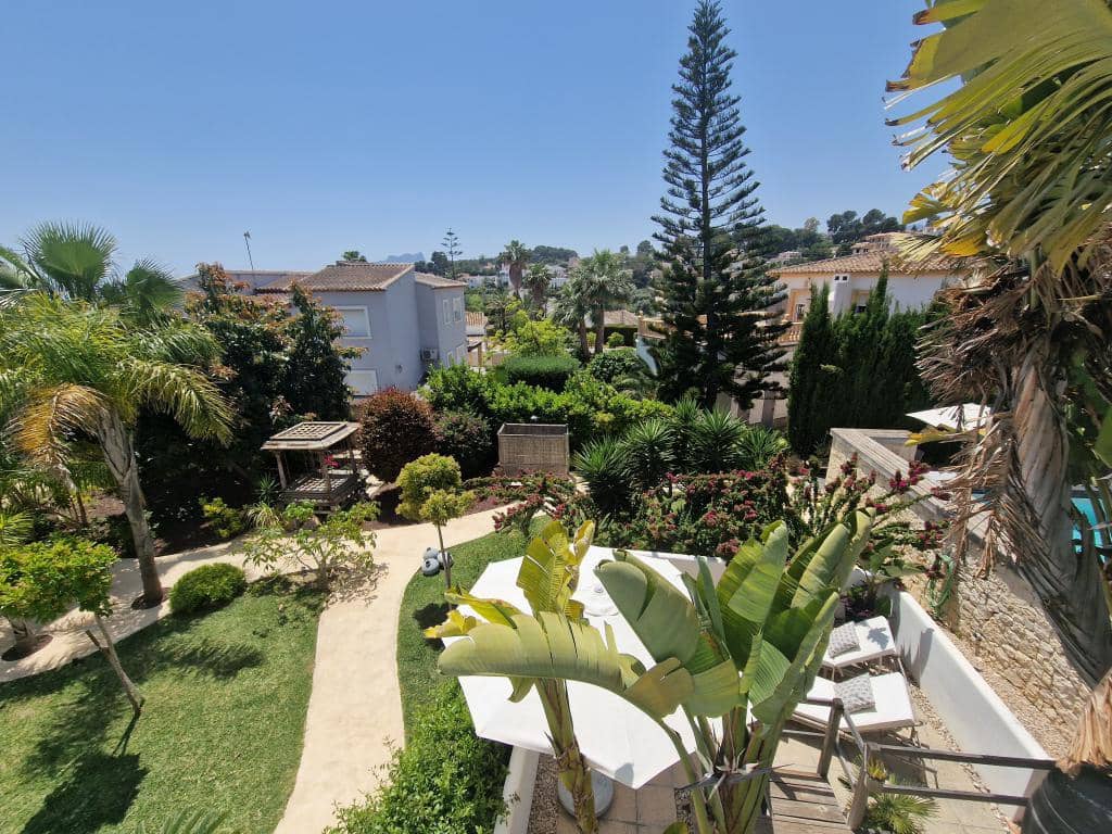 7 bedroom Villa for sale in Benissa with pool - € 1,350,000 (Ref: 9386338)