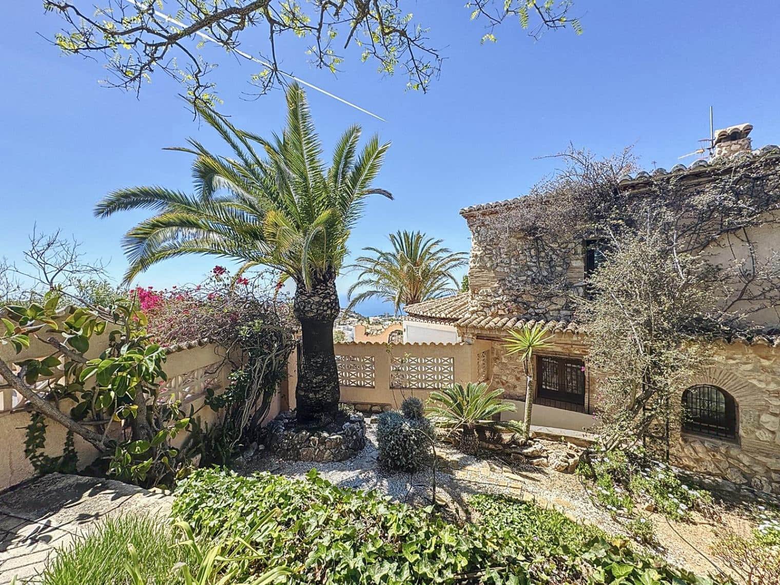 3 bedroom Villa for sale in Benitachell / Benitatxell with pool garage - € 850,000 (Ref: 9386340)