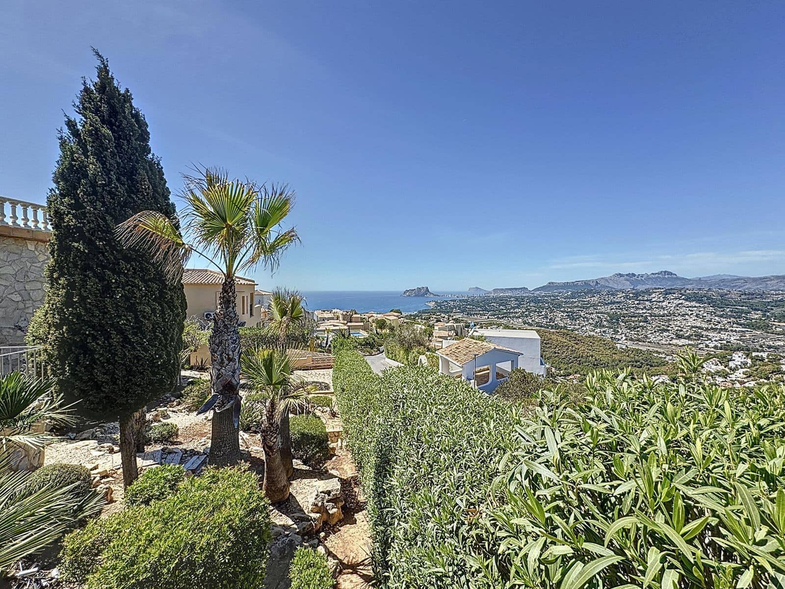 3 bedroom Villa for sale in Benitachell / Benitatxell with pool garage - € 850,000 (Ref: 9386340)