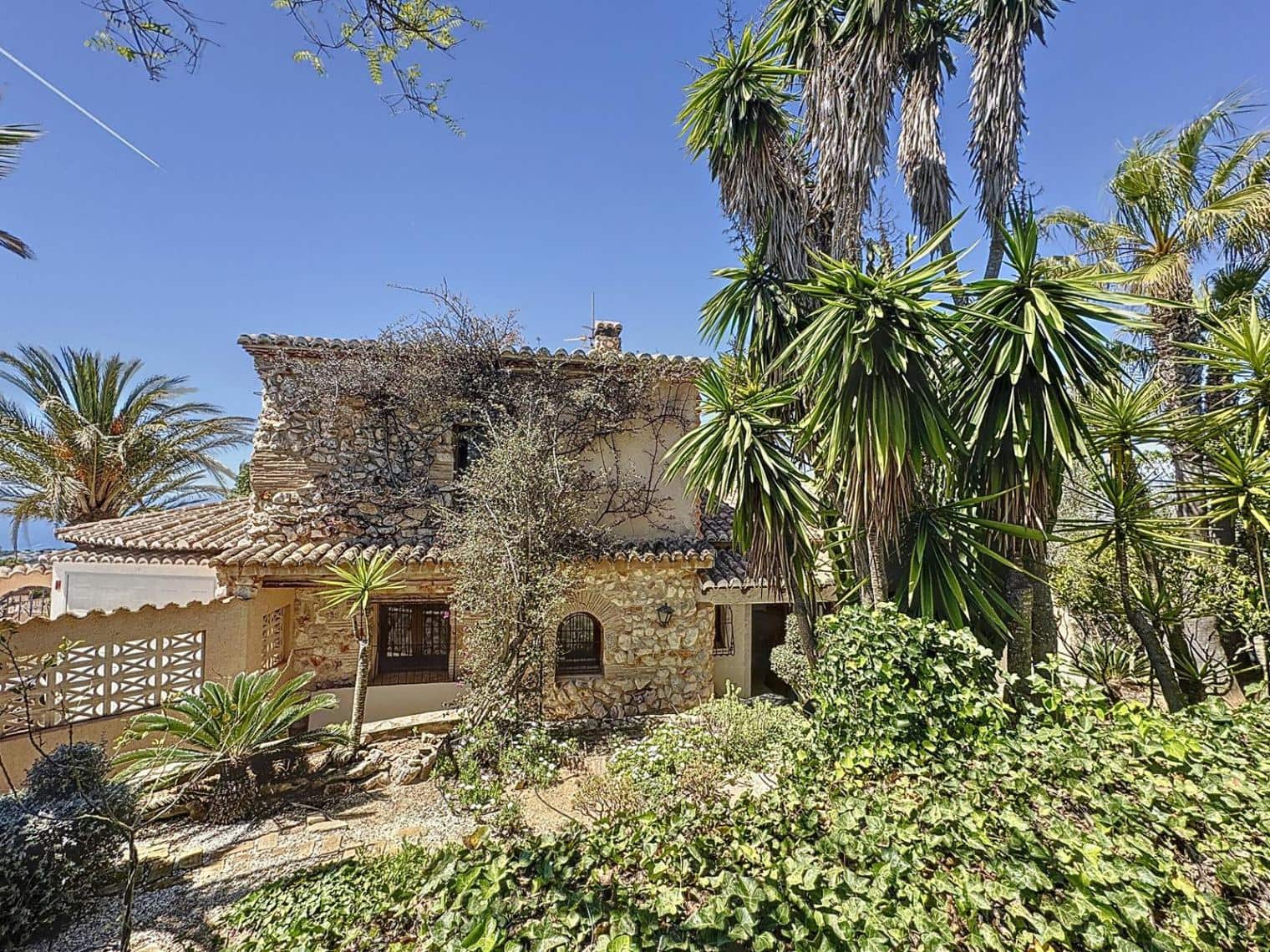 3 bedroom Villa for sale in Benitachell / Benitatxell with pool garage - € 850,000 (Ref: 9386340)