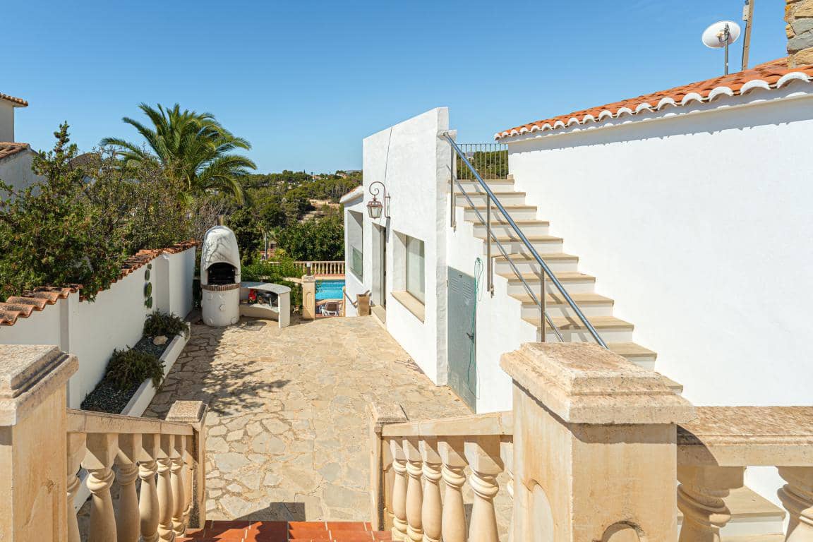 3 bedroom Villa for sale in Benissa with pool - € 585,000 (Ref: 9386341)