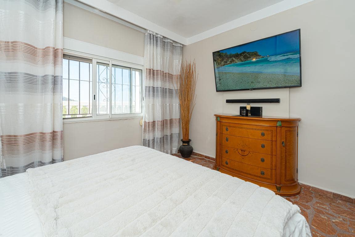 6 soverom Villa til salgs i Moraira med svømmebasseng garasje - € 795 000 (Ref: 9386342)