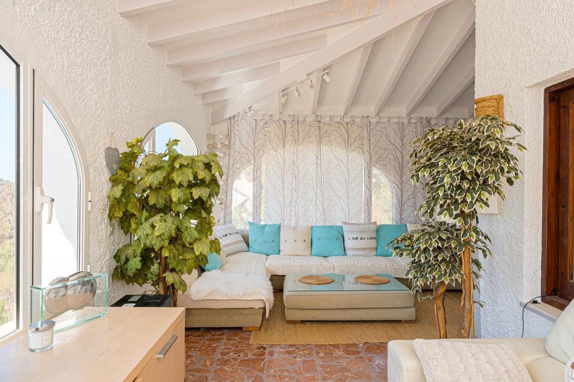 6 soverom Villa til salgs i Moraira med svømmebasseng garasje - € 795 000 (Ref: 9386342)