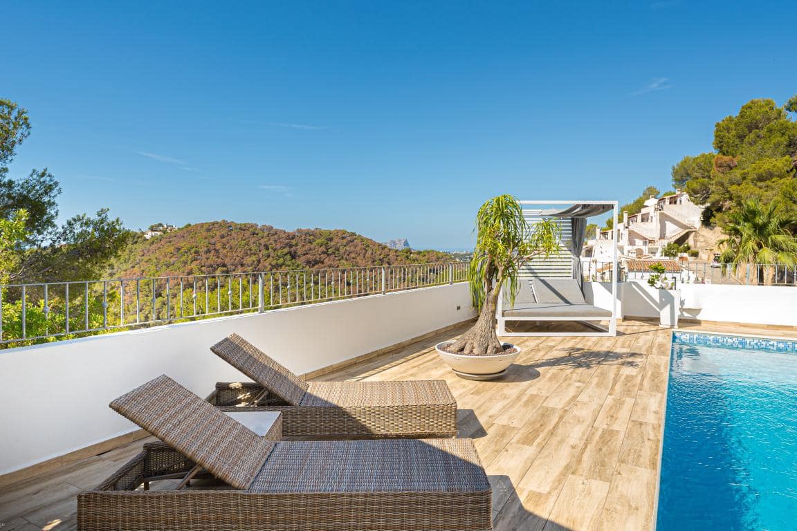 6 soverom Villa til salgs i Moraira med svømmebasseng garasje - € 795 000 (Ref: 9386342)