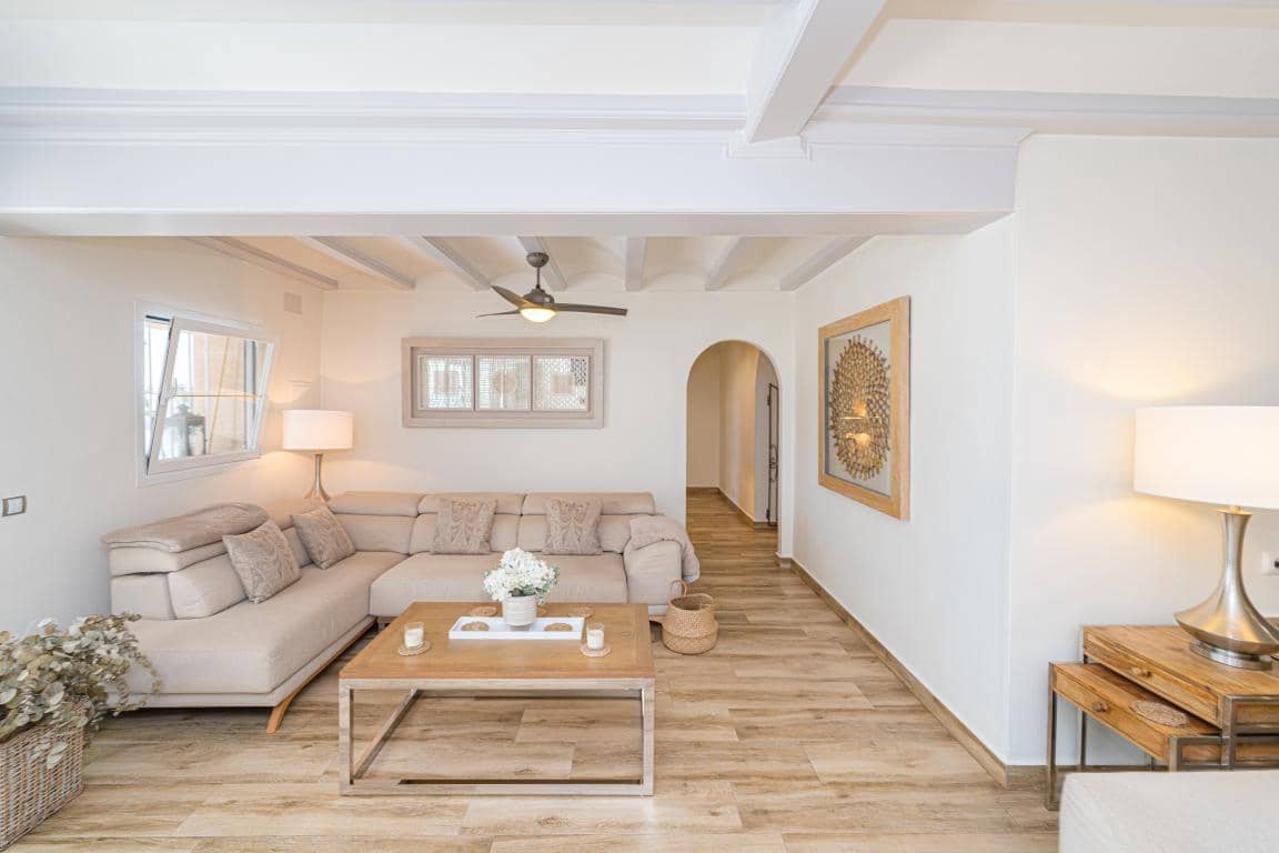 6 soverom Villa til salgs i Moraira med svømmebasseng garasje - € 795 000 (Ref: 9386342)