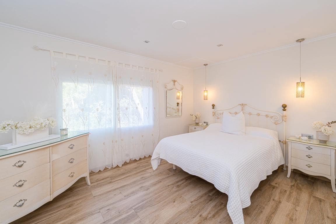 6 soverom Villa til salgs i Moraira med svømmebasseng garasje - € 795 000 (Ref: 9386342)