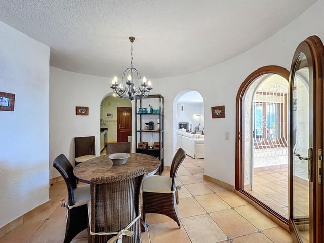 3 soveværelse Villa til salg i Cumbre del Sol, Benitachell / Benitatxell med swimmingpool garage - € 1.700.000 (Ref: 9386344)