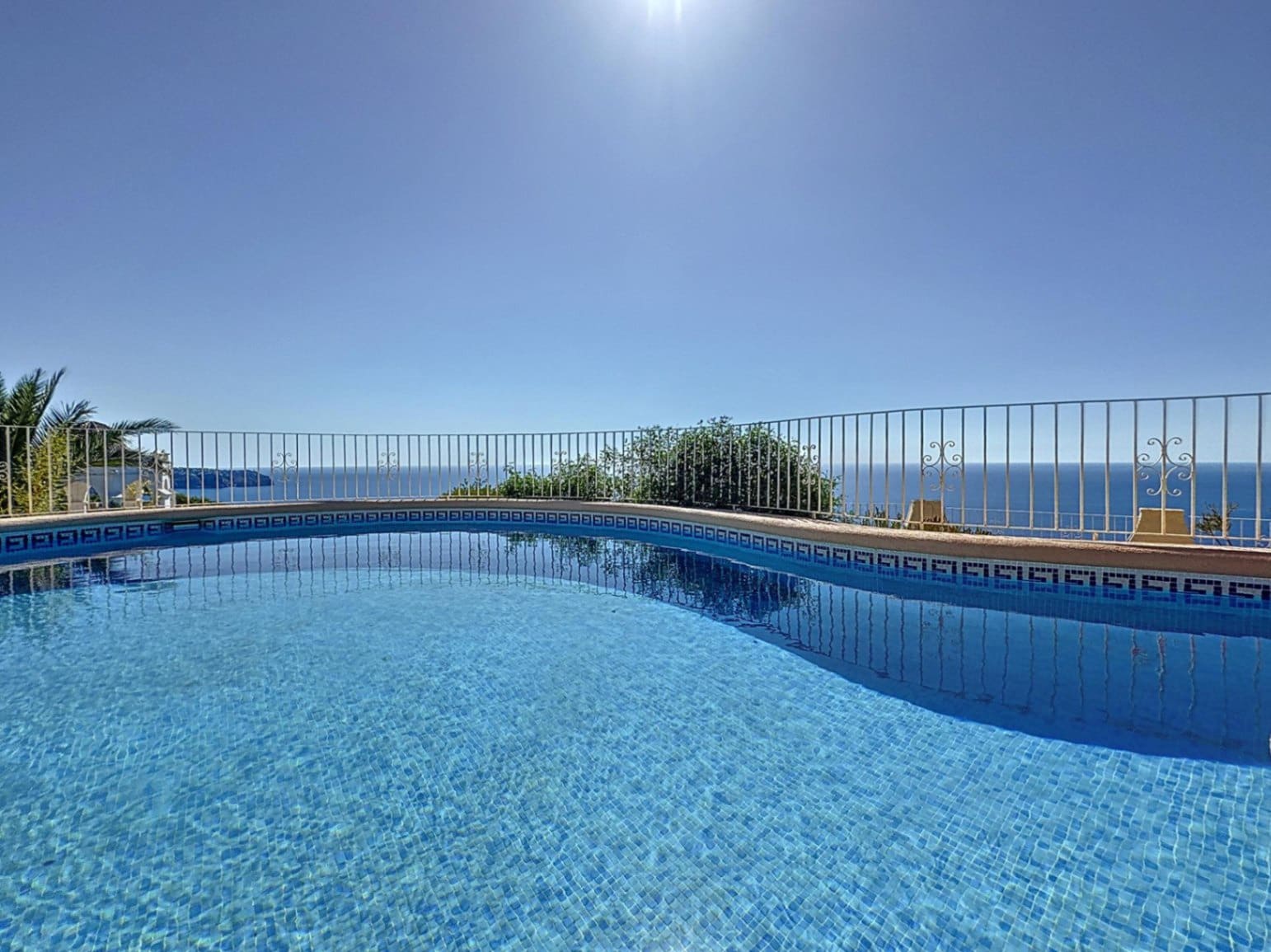 3 soveværelse Villa til salg i Benitachell / Benitatxell med swimmingpool garage - € 1.700.000 (Ref: 9386344)