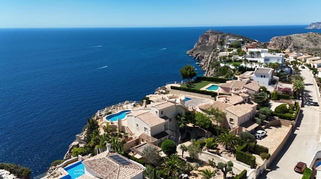 3 soveværelse Villa til salg i Cumbre del Sol, Benitachell / Benitatxell med swimmingpool garage - € 1.700.000 (Ref: 9386344)