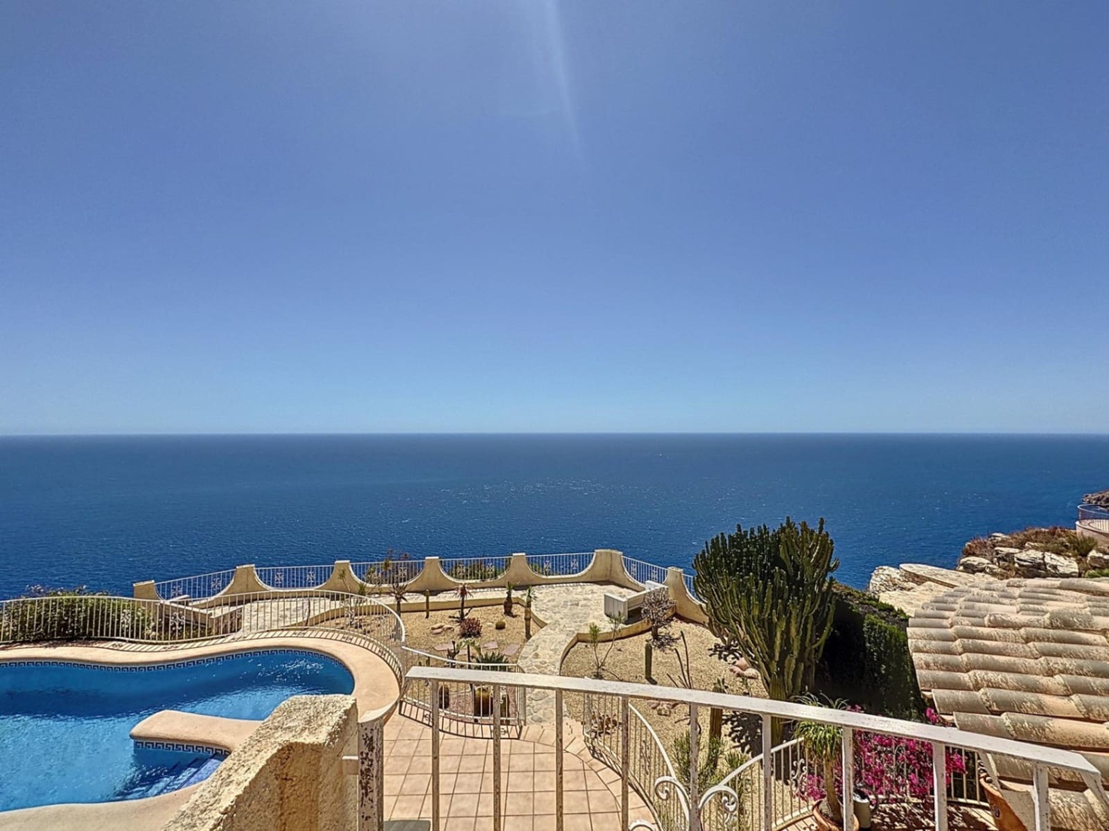 3 soveværelse Villa til salg i Benitachell / Benitatxell med swimmingpool garage - € 1.700.000 (Ref: 9386344)