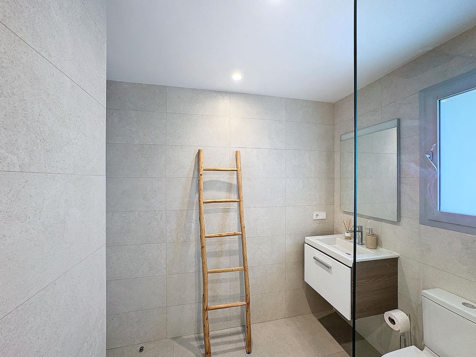 4 bedroom Villa for sale in Benitachell / Benitatxell with pool garage - € 1,000,000 (Ref: 9386345)