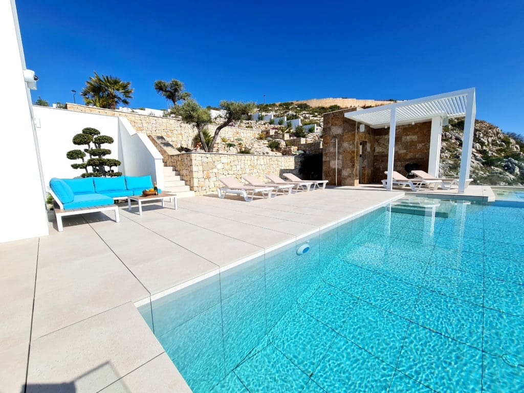 4 bedroom Villa for sale in Benitachell / Benitatxell with pool garage - € 1,990,000 (Ref: 9386353)